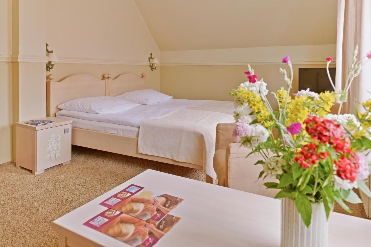 Afrodyta Spa & Wellness Resort Ośno Lubuskie Extérieur photo