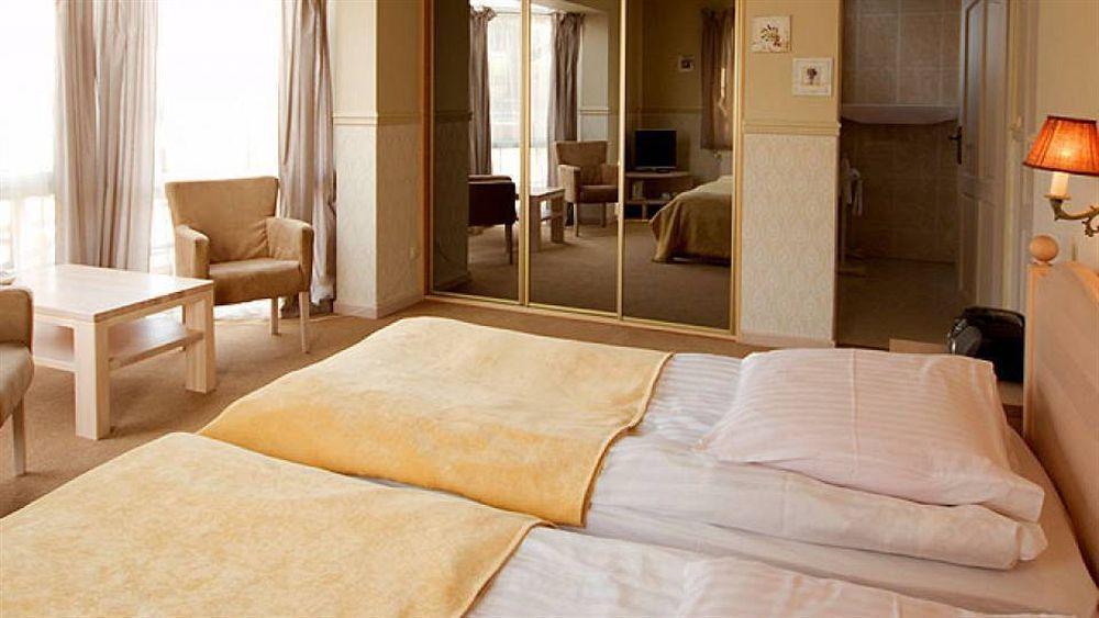 Afrodyta Spa & Wellness Resort Ośno Lubuskie Extérieur photo