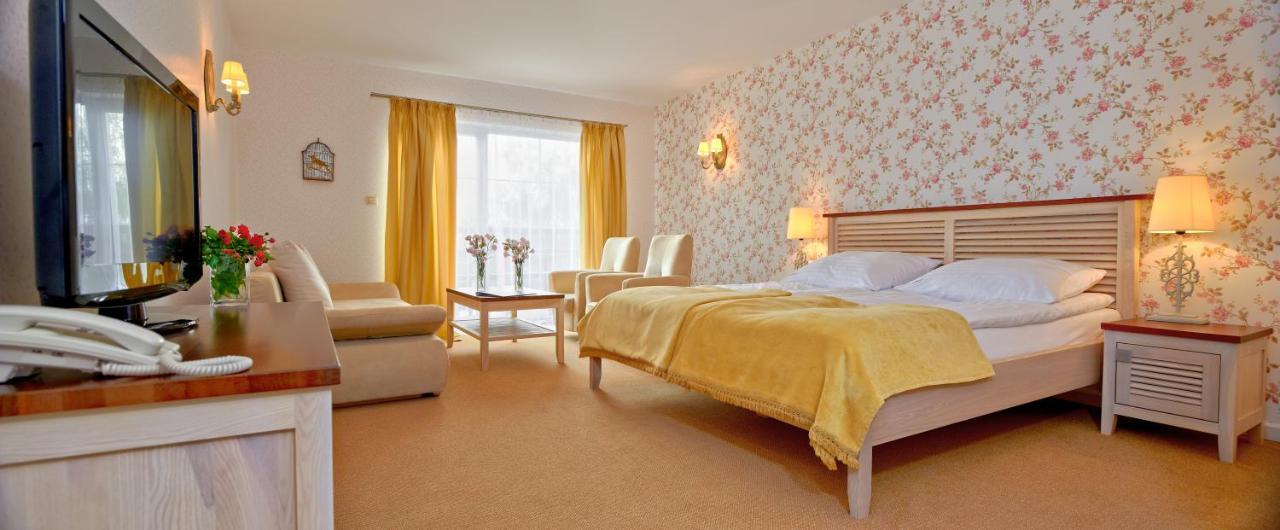 Afrodyta Spa & Wellness Resort Ośno Lubuskie Extérieur photo